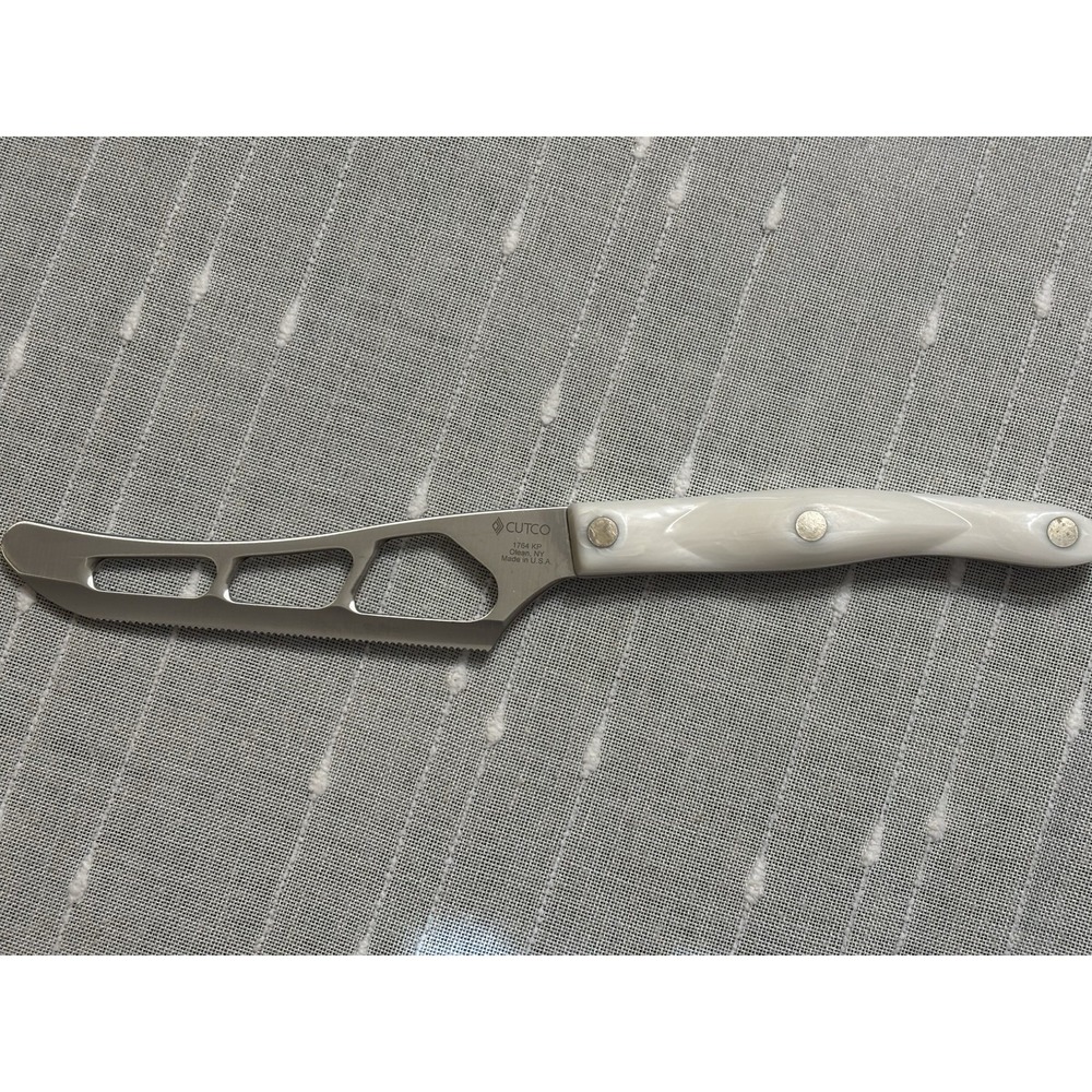 CUTCO USA Traditional Cheese Knife # 1764 in Pearl White Handle Mint Condition